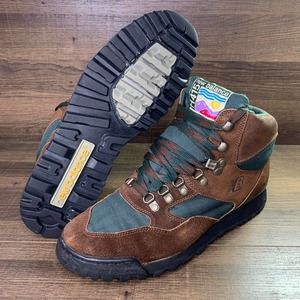 New Balance Lace Up Boots for Women 